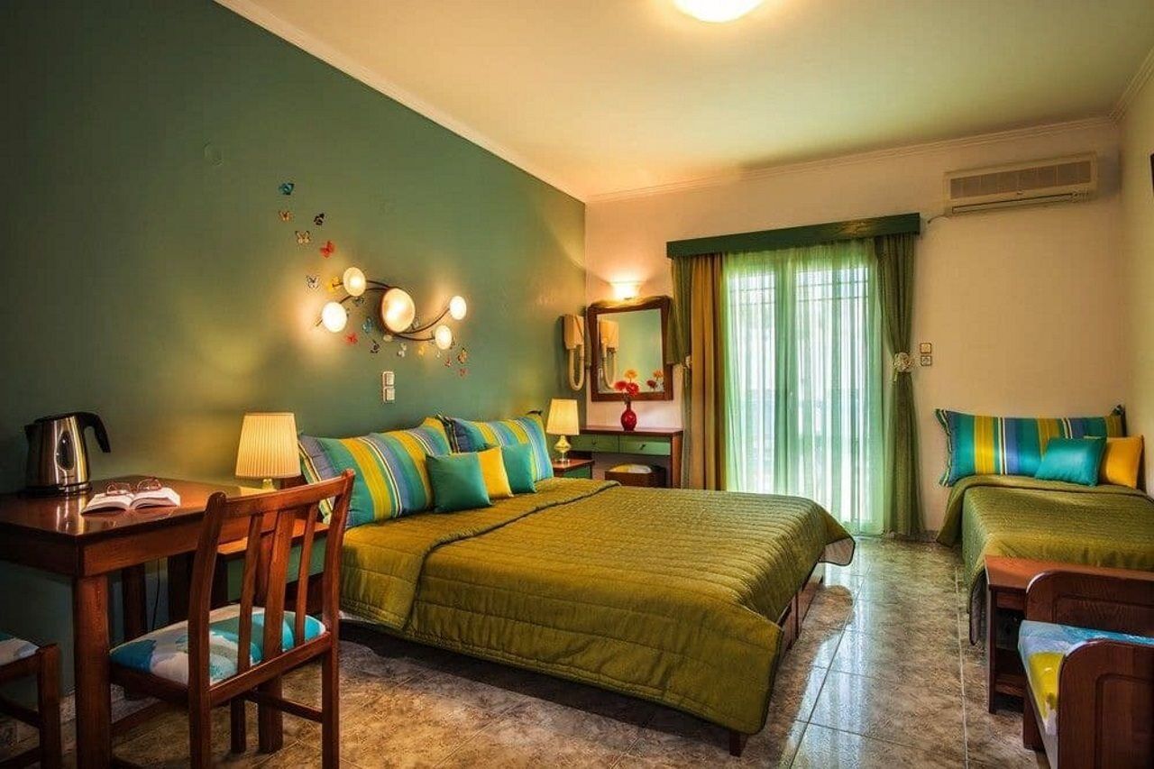 Hotel Dionysis Studios Adamantas  Bagian luar foto